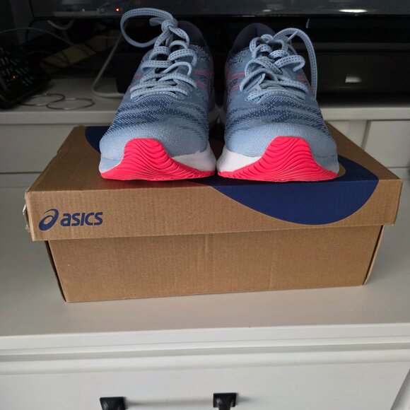 New: ASICS Women's Gel Nimbus 23 Size 8 - Picture 10 of 10